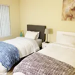 Cozy 2 Bed 2 Bath With Ac, Washer, Dryer Condo Near Santana Row