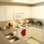 Oakwood 101 San Fernando
