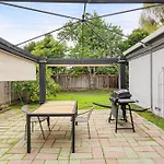 @ Marbella Lane - Immaculate & Cozy 3Br Home