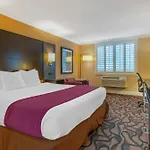 Best Western Plus Airport Plaza