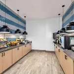La Quinta Inn & Suites By Wyndham San Jose Airport-Downtown