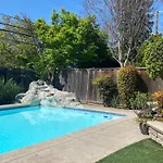 Peaceful Large Suit 1, 3 Mins To Santana Row