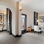 Hotel De Anza
