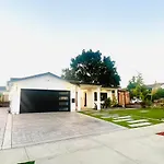 Cozy Modern Guest House