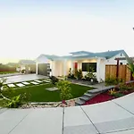 Cozy Modern Guest House