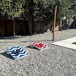 Modern Cozy House With Mini Golf Near Santa Clara