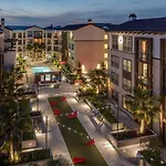 Global Luxury Suites At Epic Way