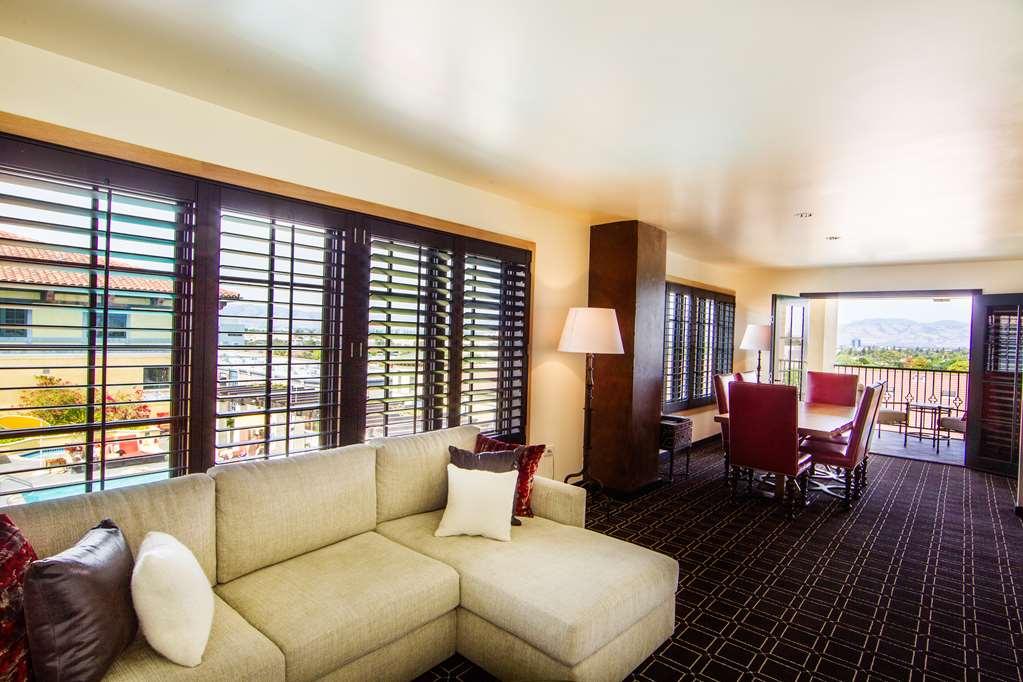 Valencia Santana Row Hotel