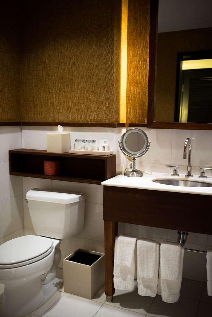 Valencia Santana Row Hotel