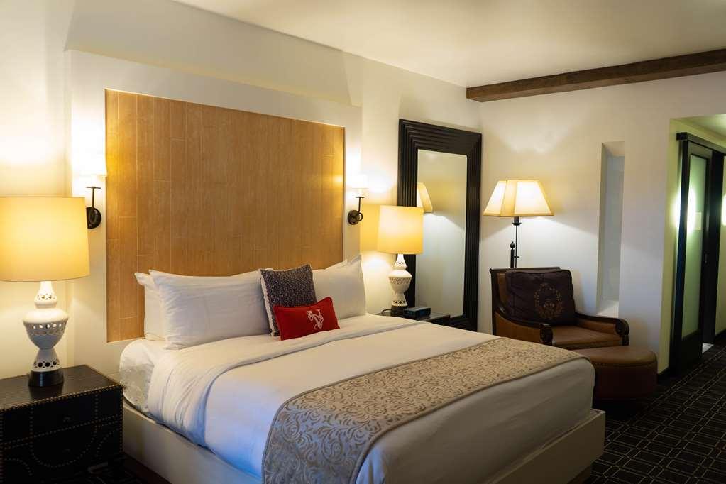 Valencia Santana Row Hotel