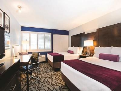 Hotel Spark By Hilton Airport 3*