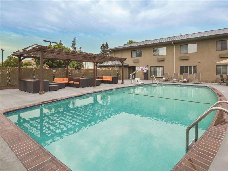 Spark By Hilton Airport Hotel San Jose
