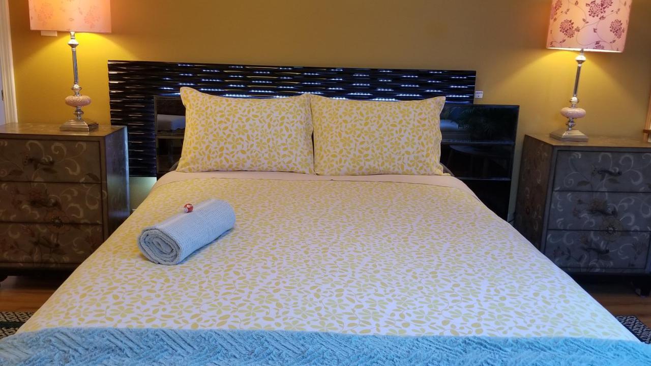Luxury 2br/1ba Oasis In Ca Holiday home San Jose
