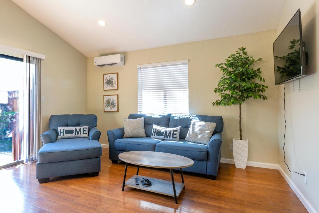 @ Marbella Lane 3br House In Downtown