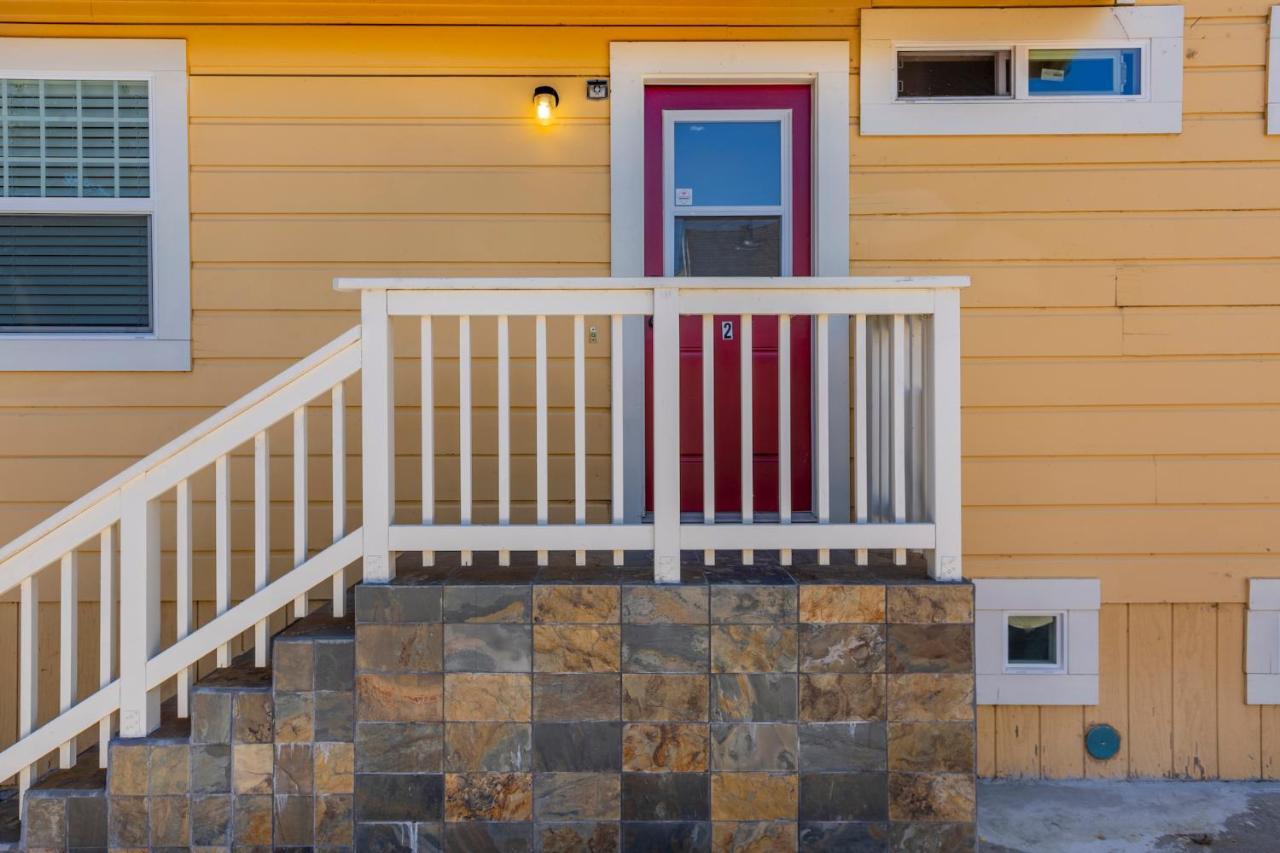 @ Marbella Lane 2br Lower Level House In Downtown Apartment *