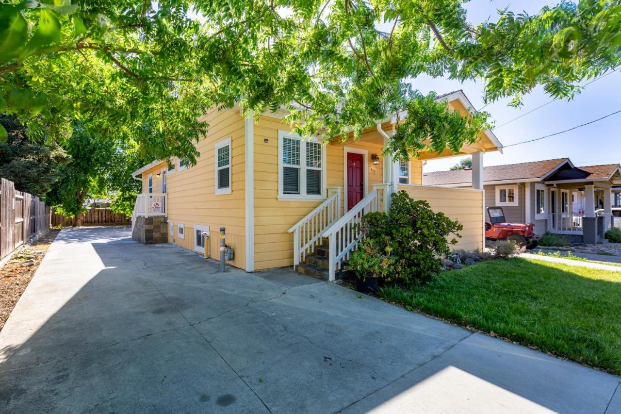Apartment @ Marbella Lane 3br Upper Level House In Downtown