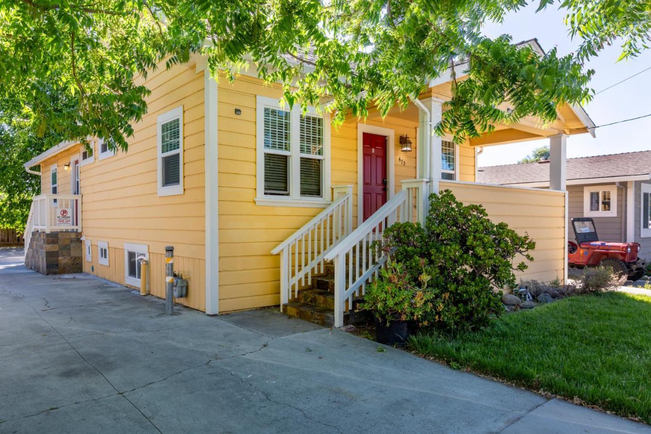 Apartment @ Marbella Lane 3br Upper Level House In Downtown