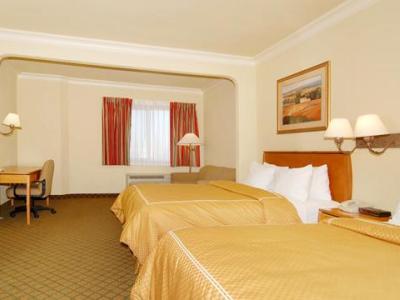Hotel Comfort Airport 3*