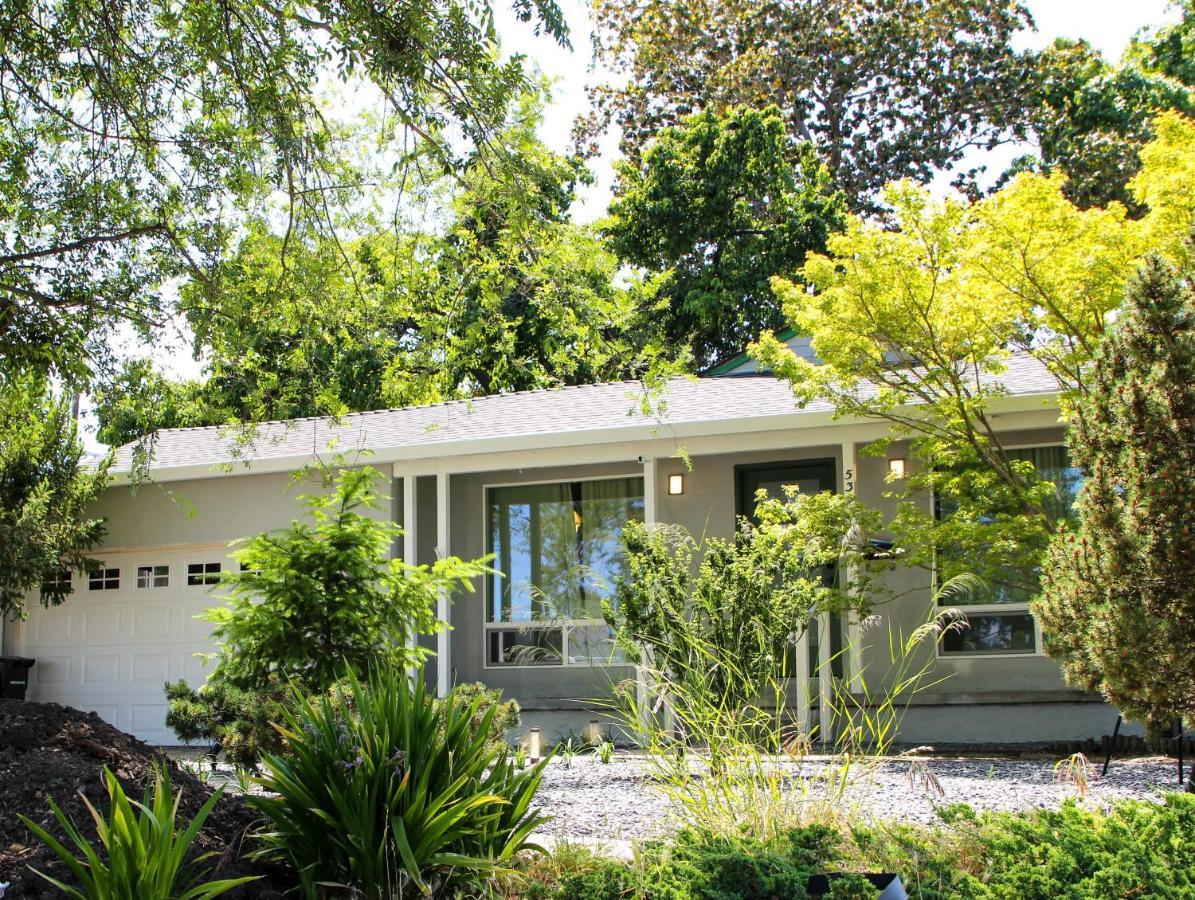 @ Marbella Lane - Sj Designer 3br Ldry+p Holiday home *