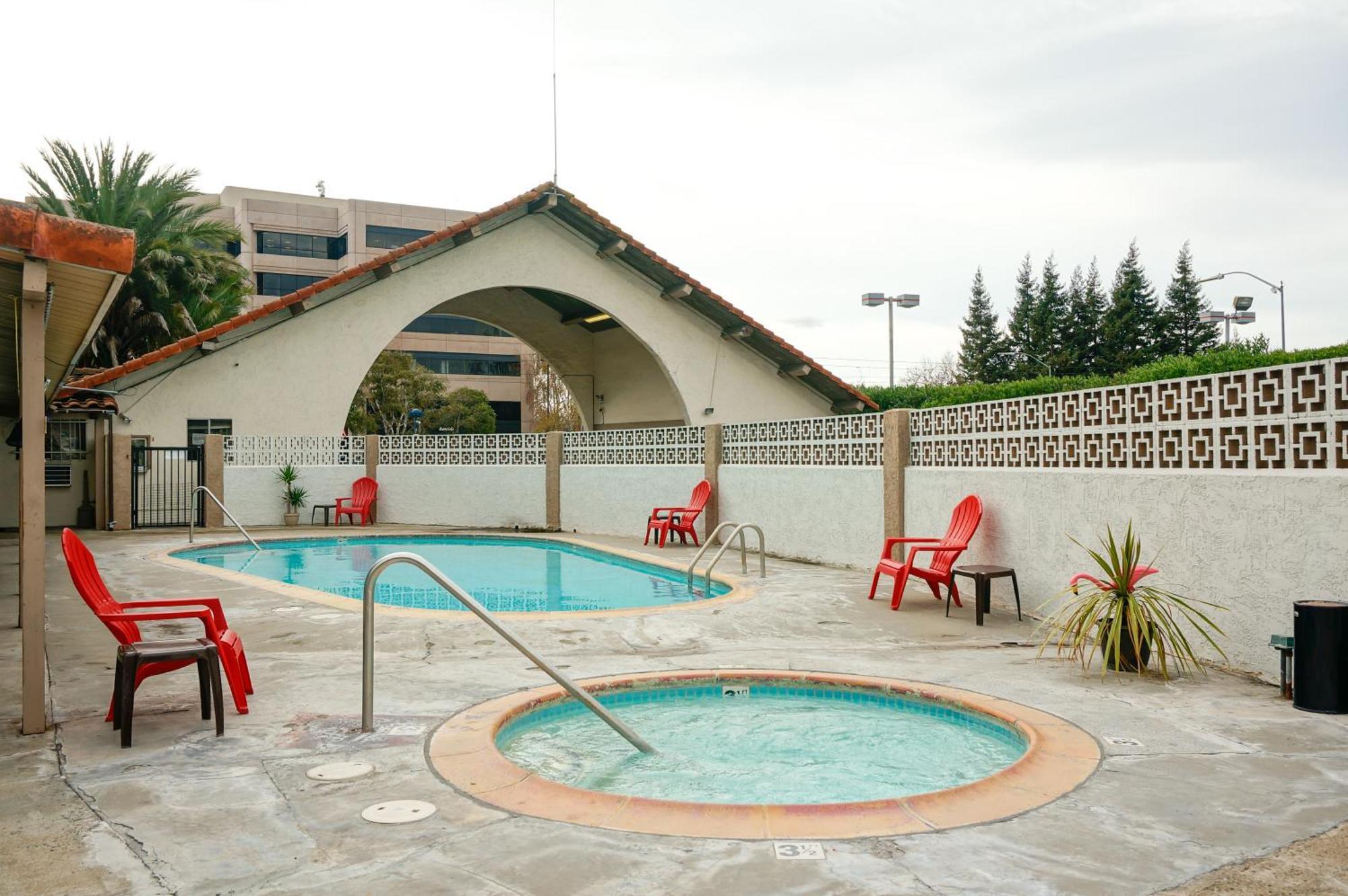 Motel Ez 8 Ii San Jose