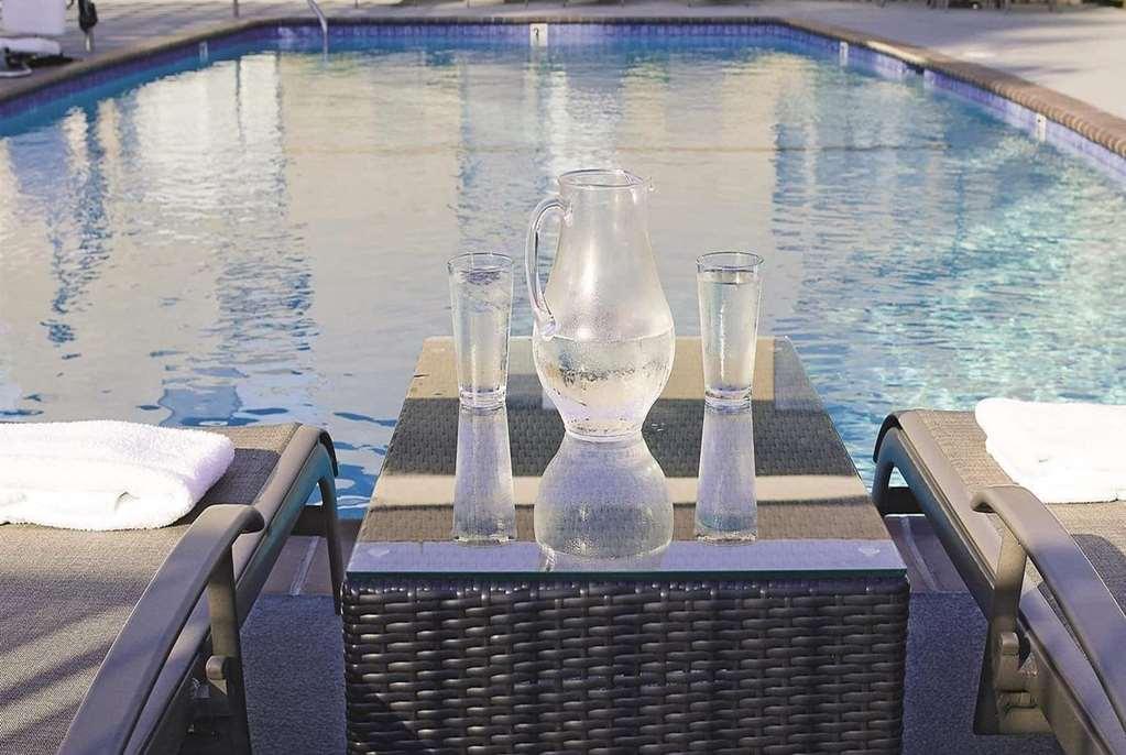 Spark By Hilton Airport 3*
