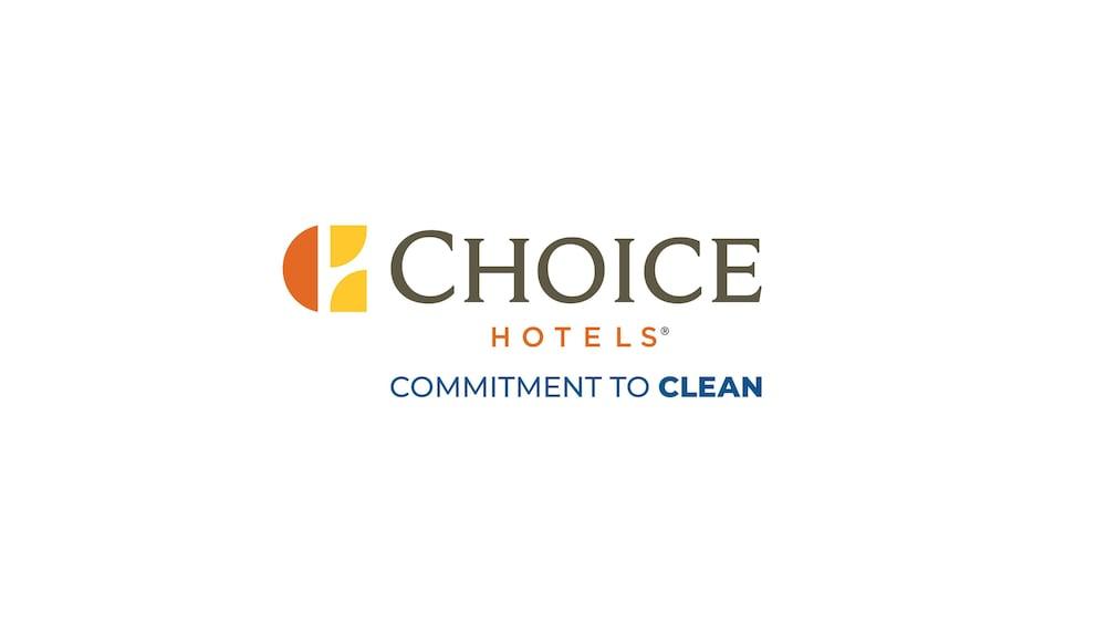 Clarion Silicon Valley Hotel