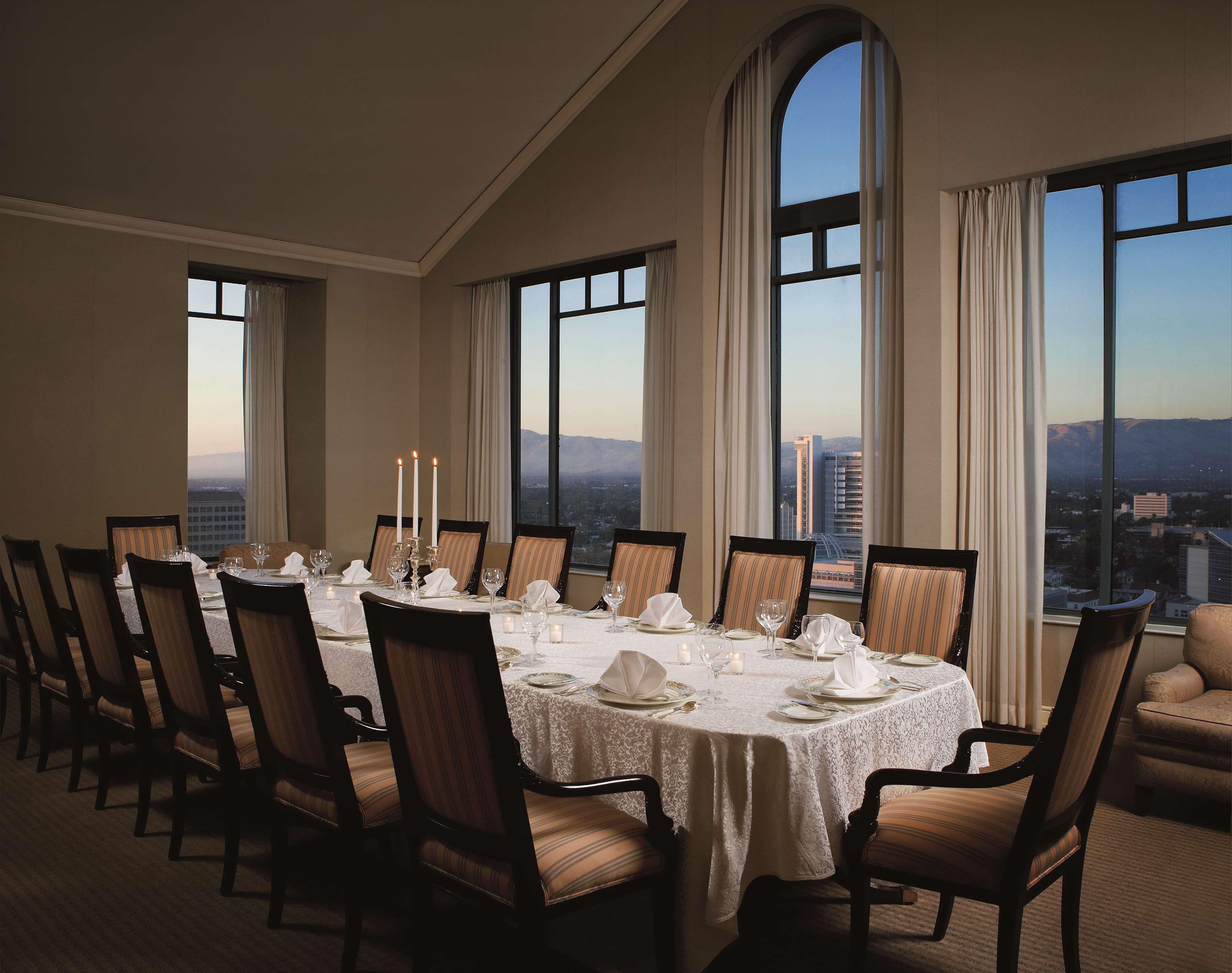 Signia By Hilton 5*
