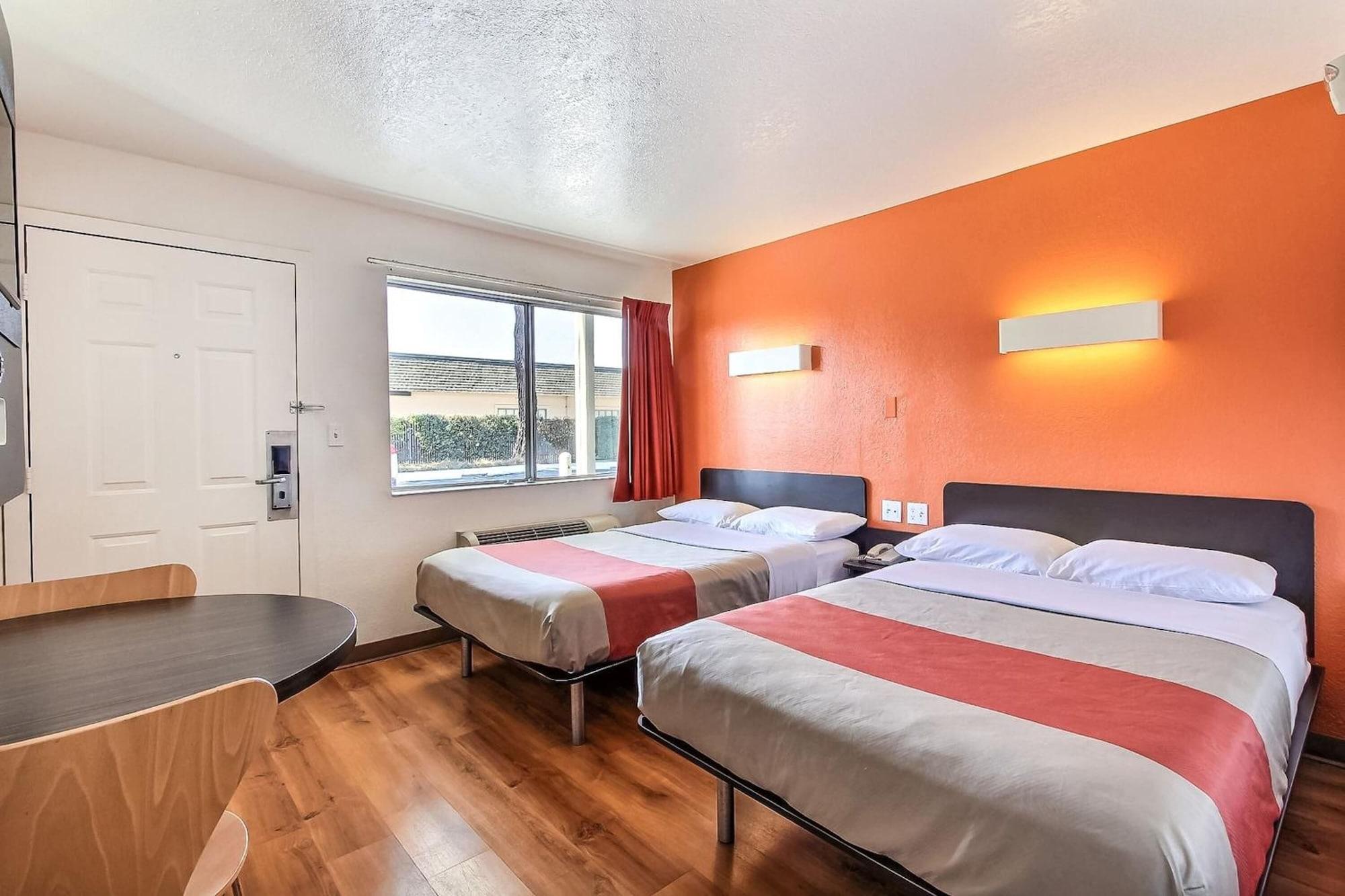 Inn Park By Radisson,