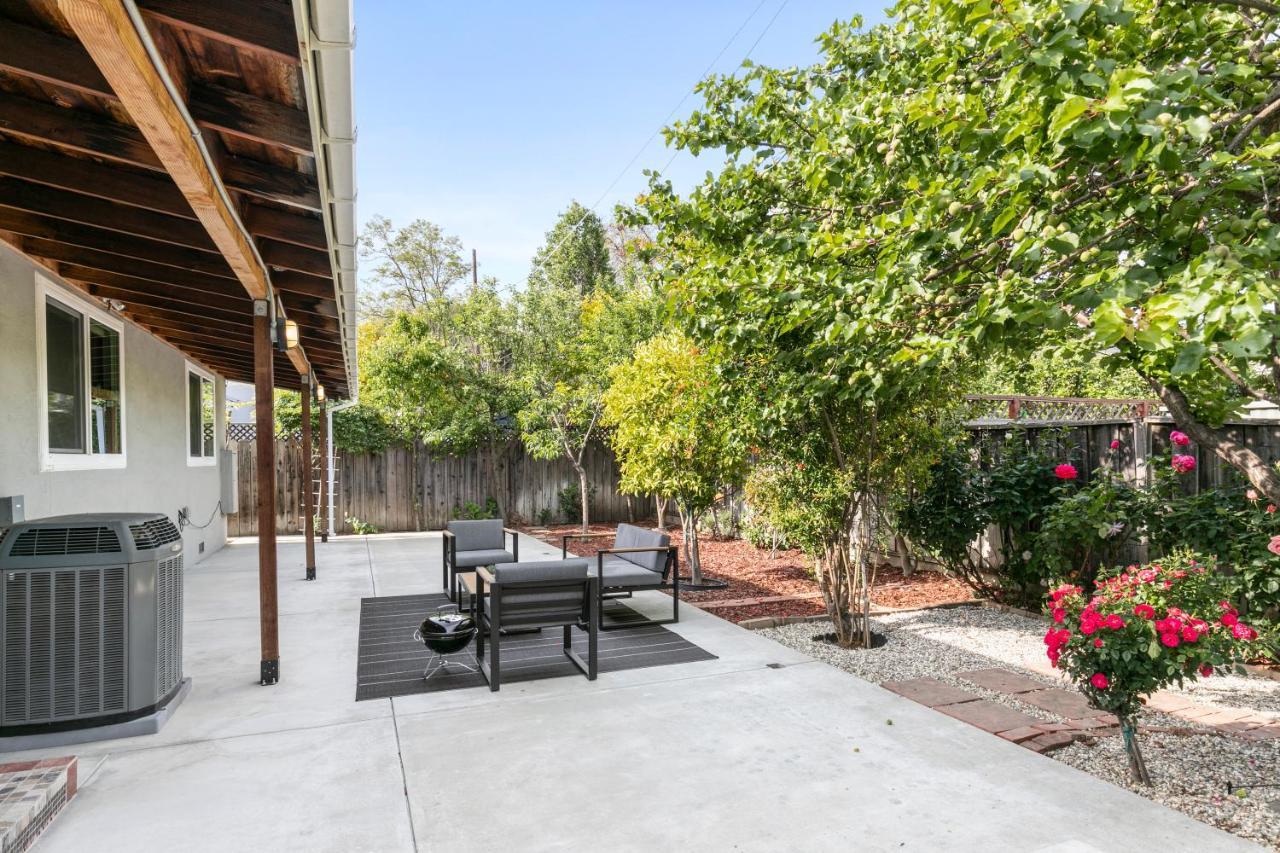 @ Marbella Lane - Charming And Modern In Sj Holiday home