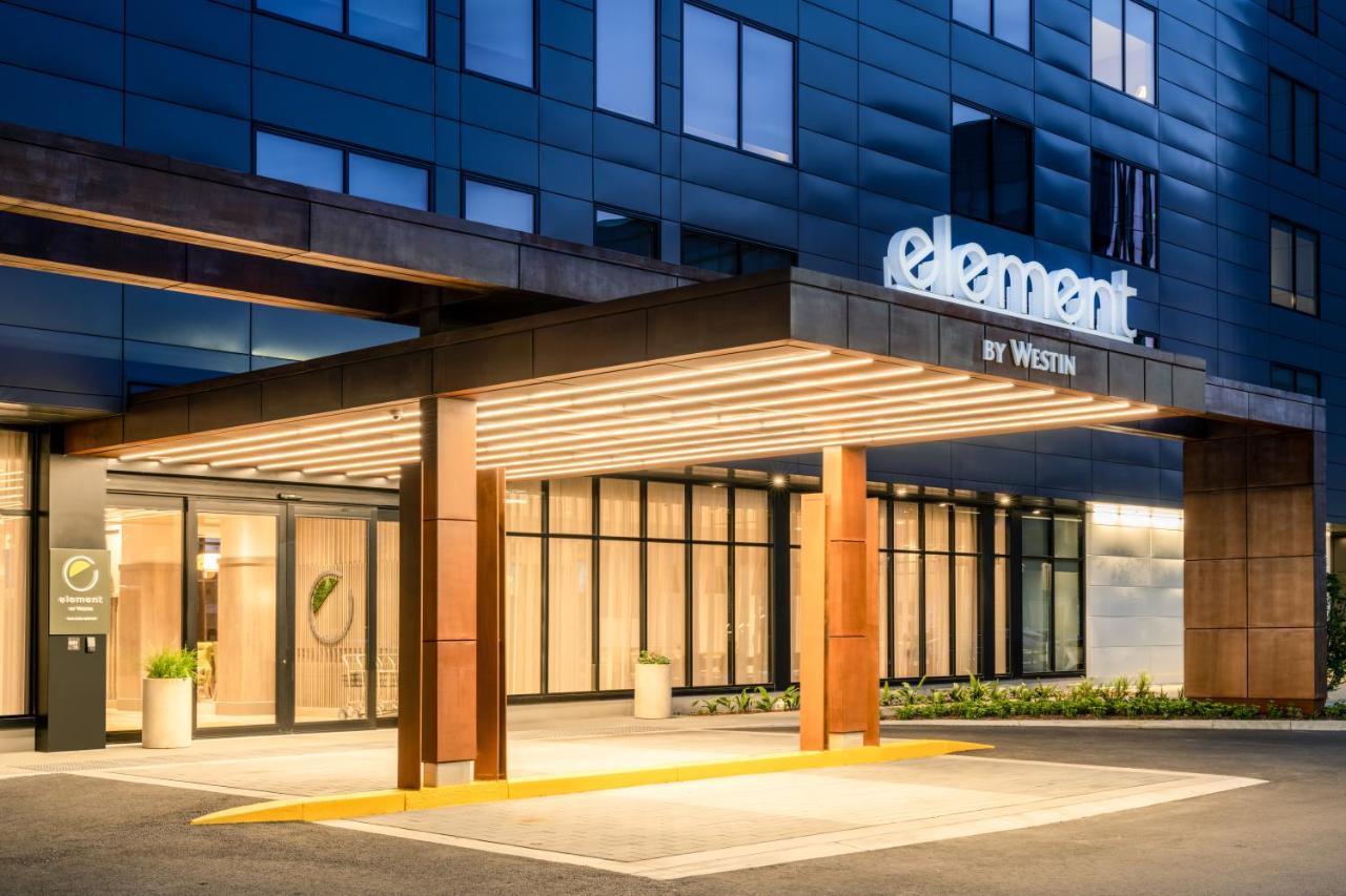 Hotel Element Airport 3*