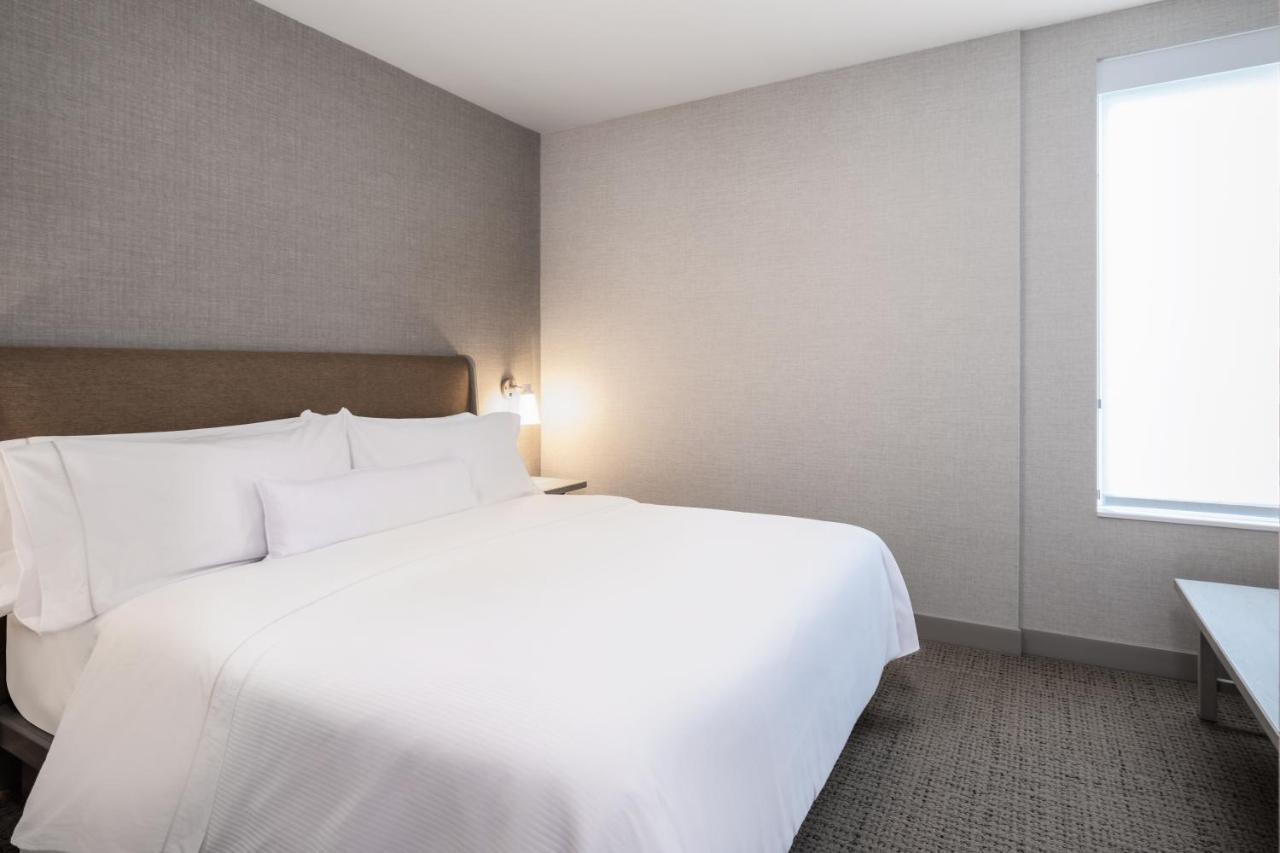 Hotel Element Airport San Jose