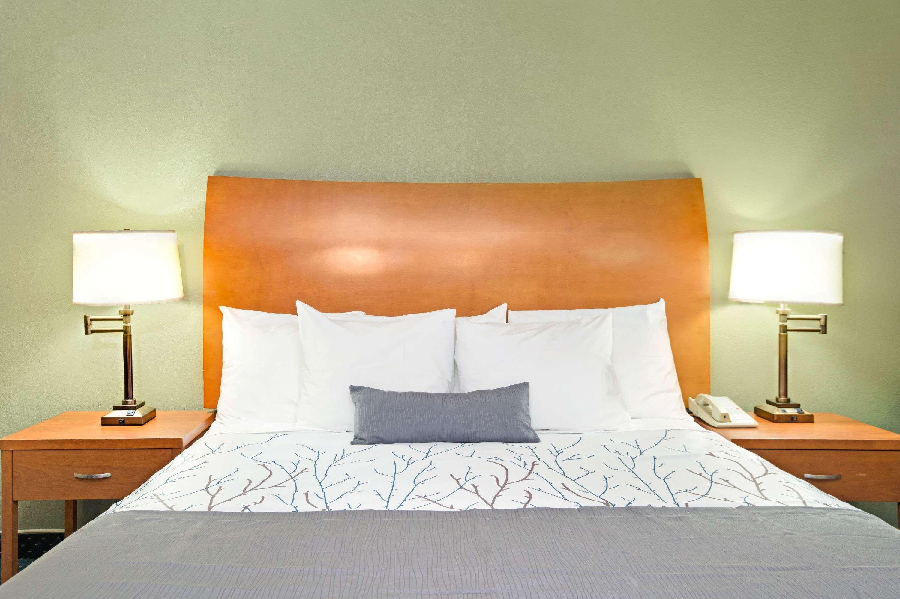 Hotel Days By Wyndham Convention Center San Jose
