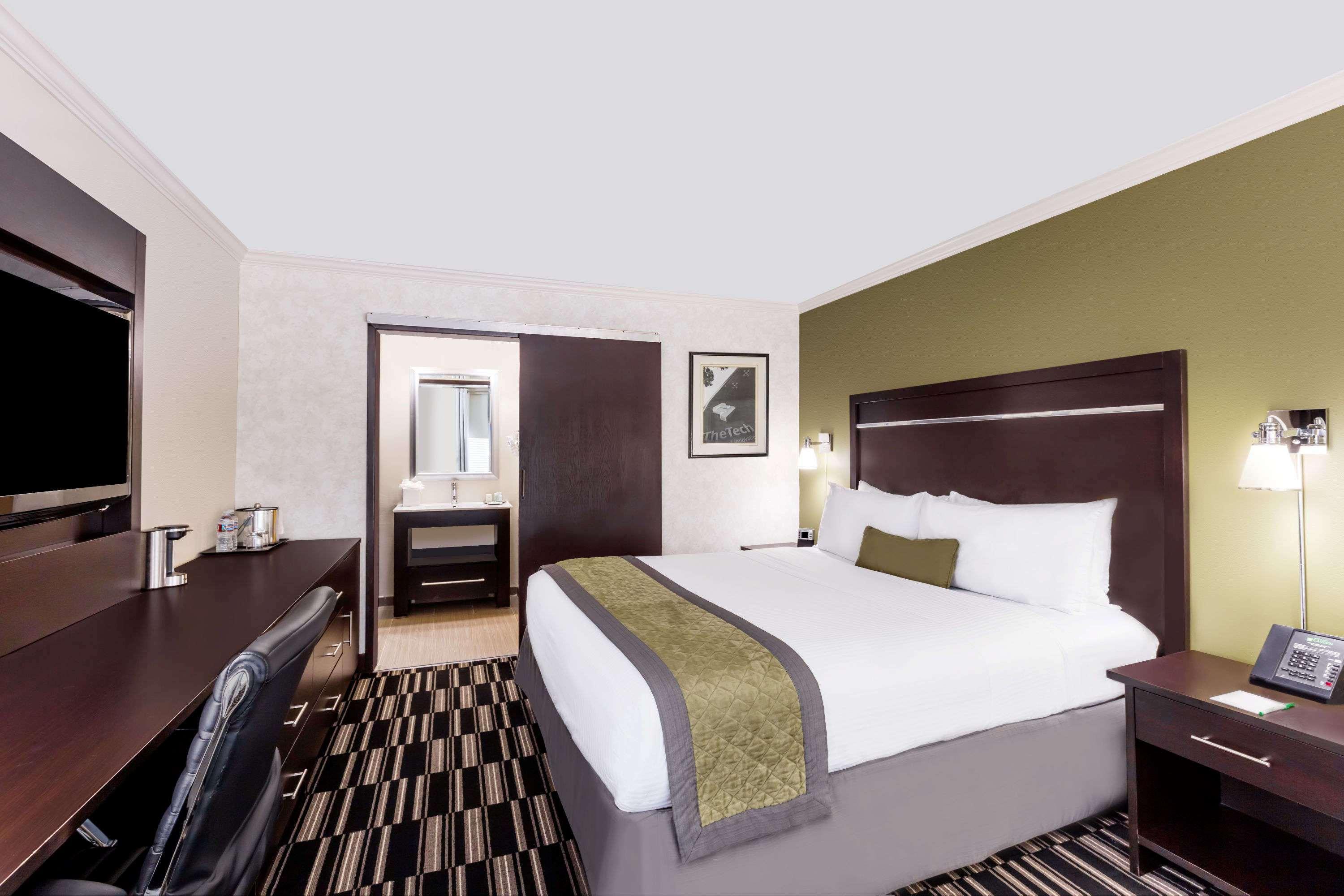 Hotel Wyndham Garden Airport