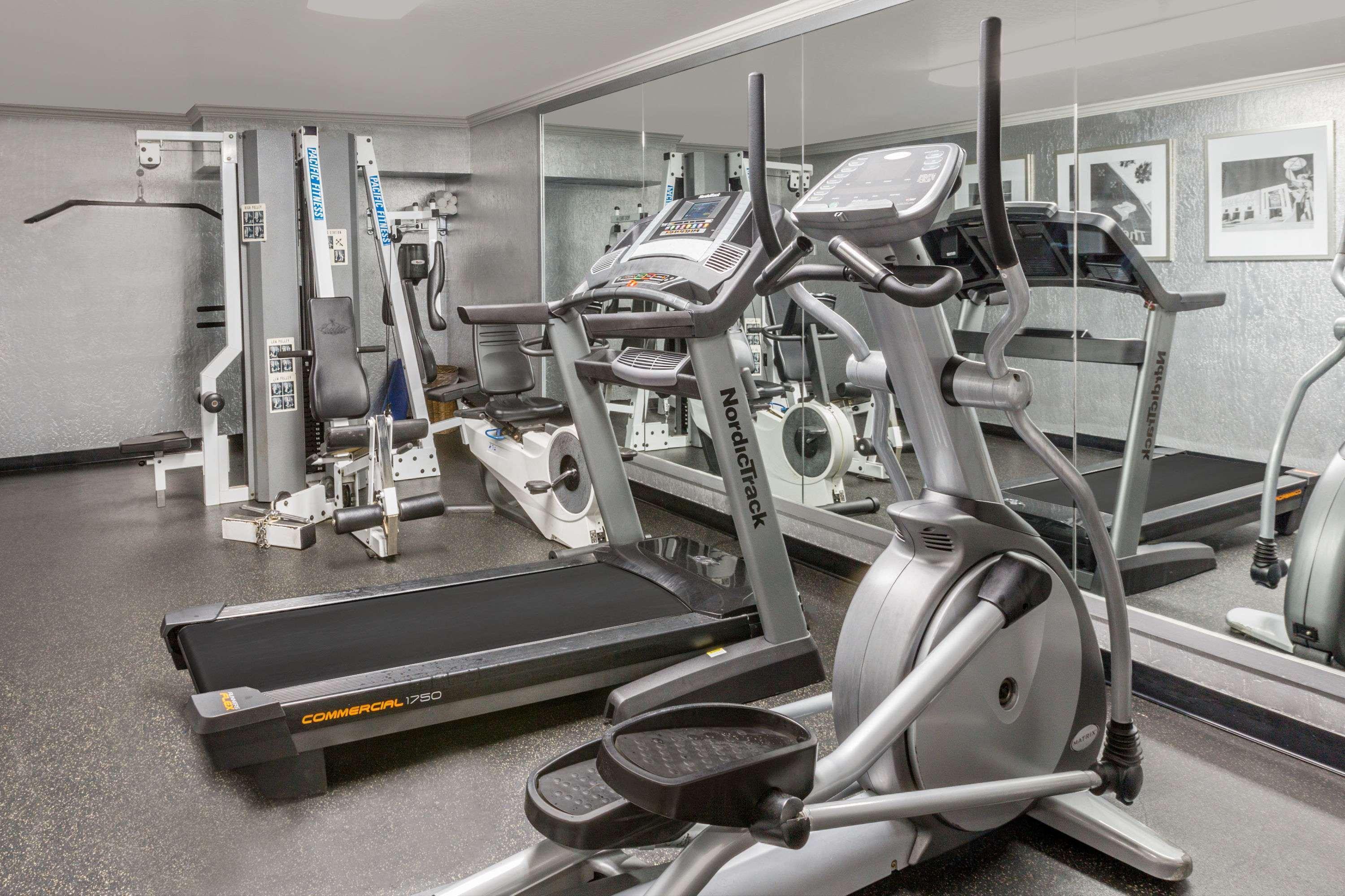 Wyndham Garden Airport 3* San Jose