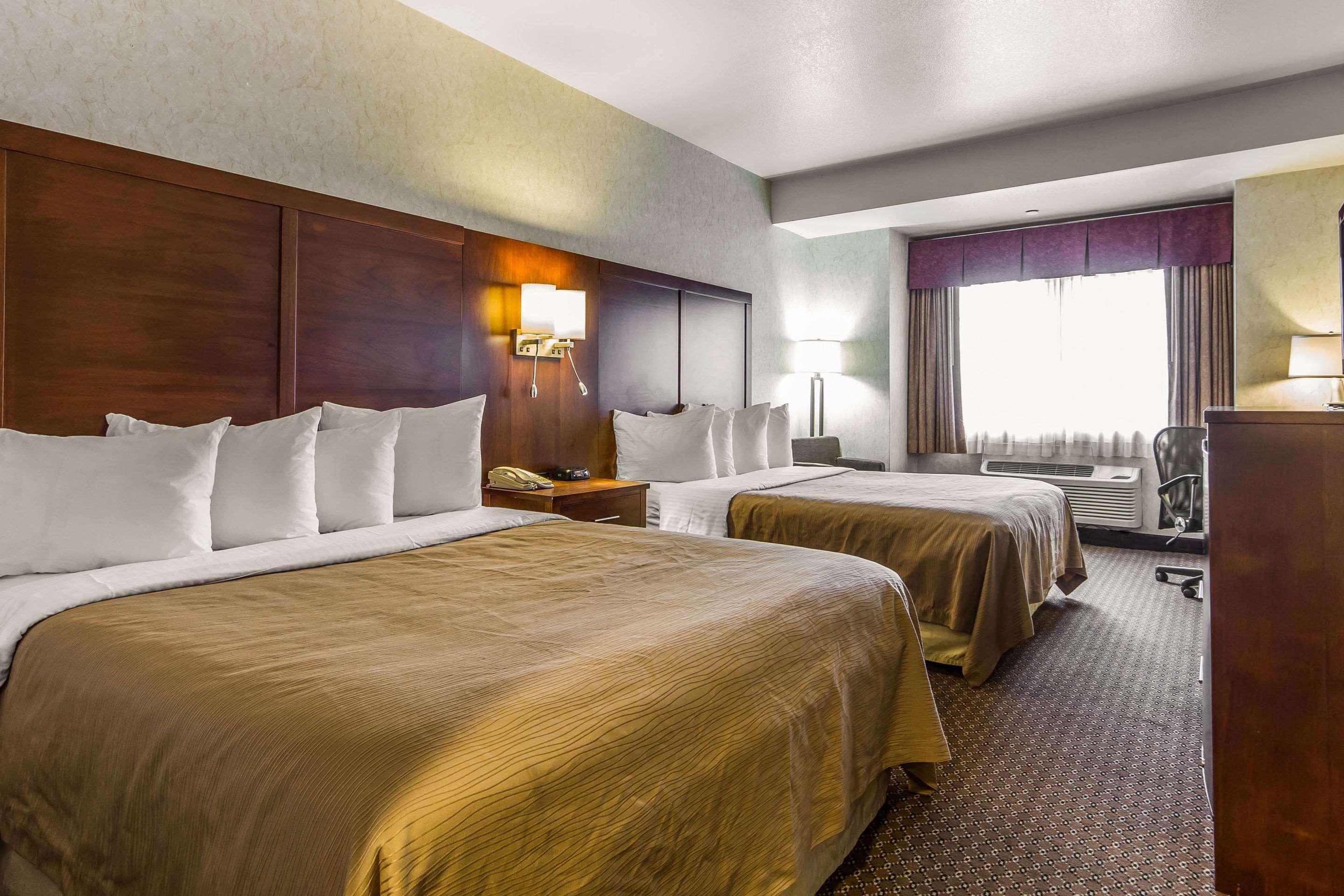 Comfort International Airport Inn