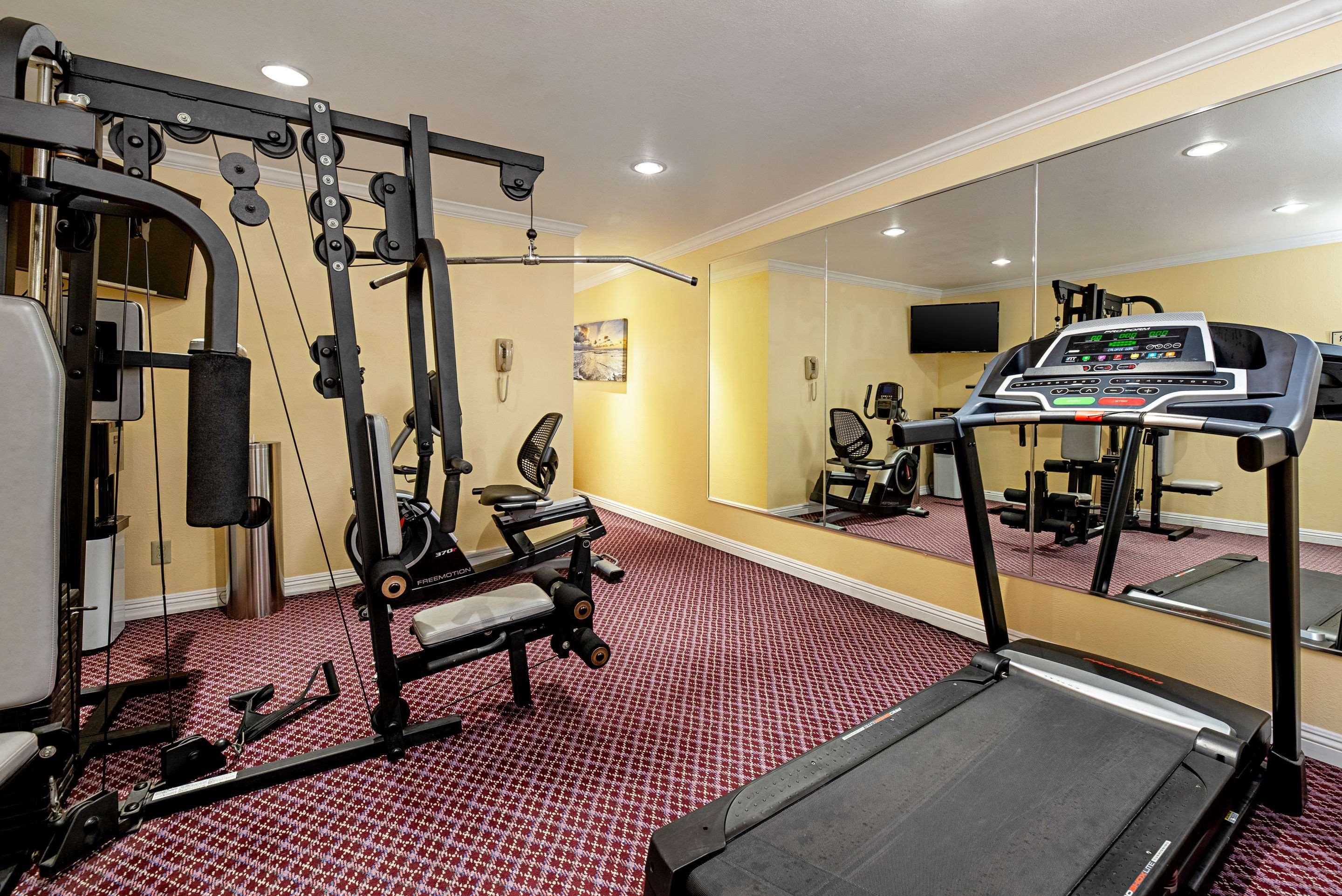 Clarion Silicon Valley Hotel 3*
