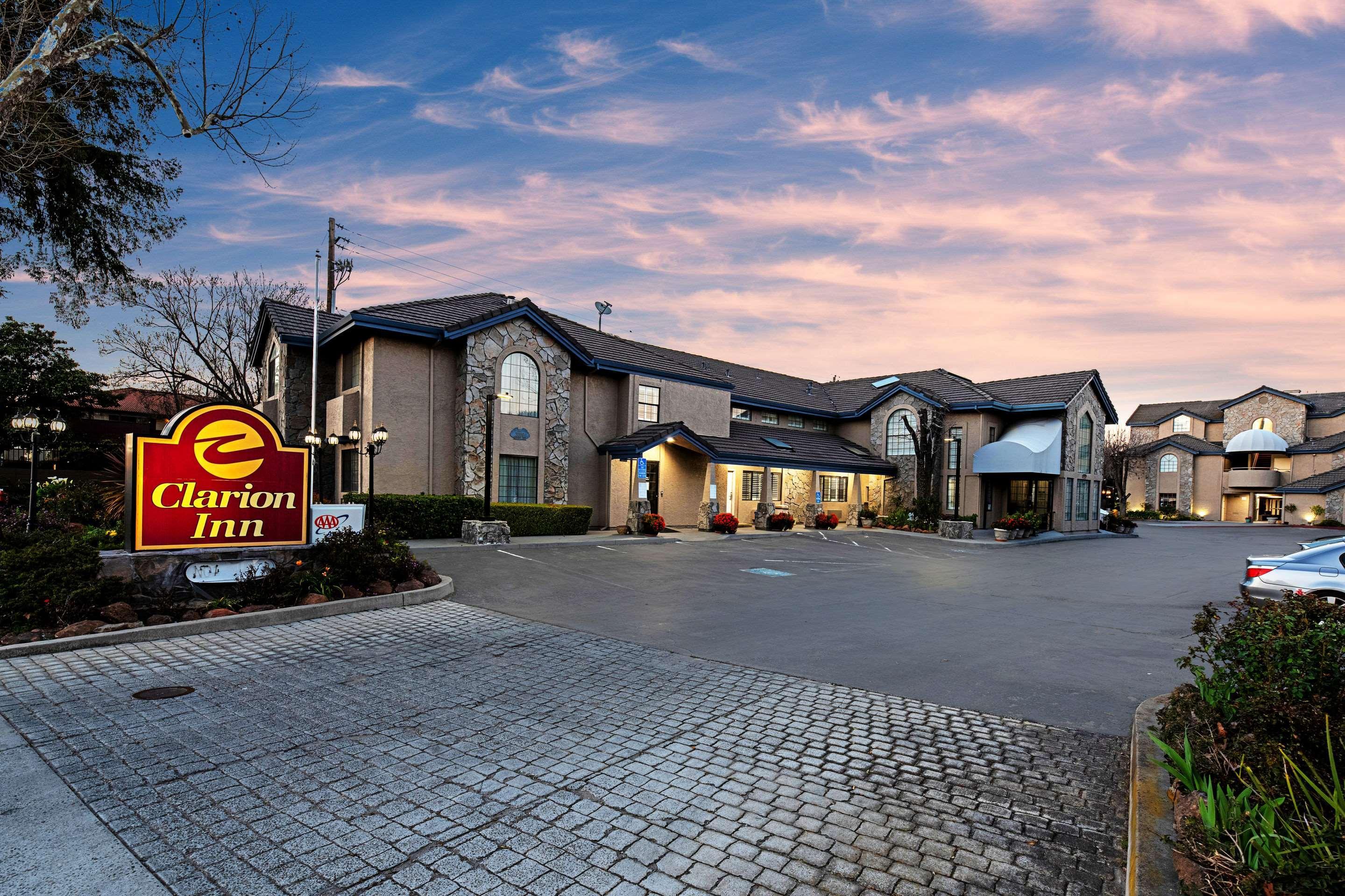 Clarion Silicon Valley Hotel