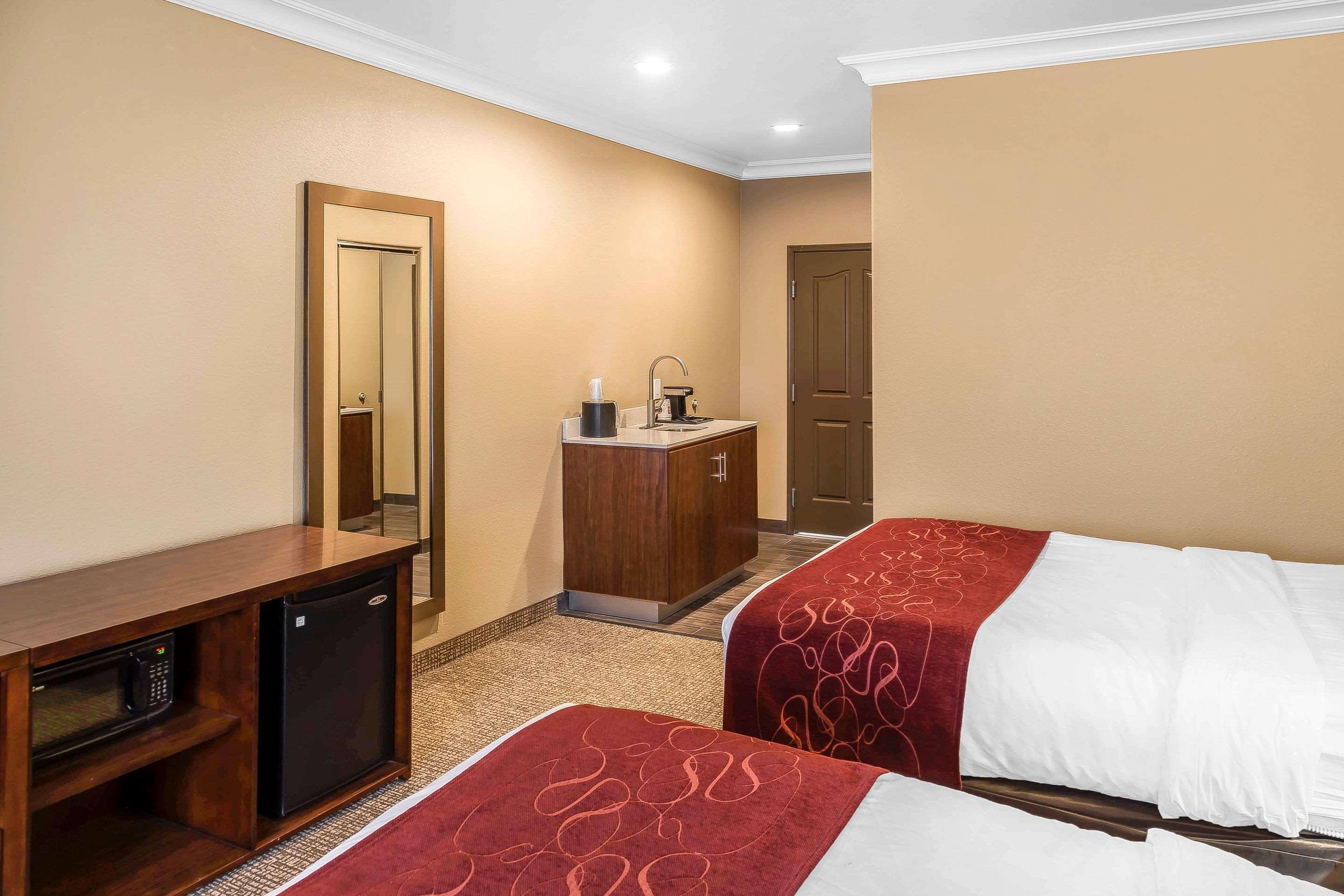 Comfort Airport 3*