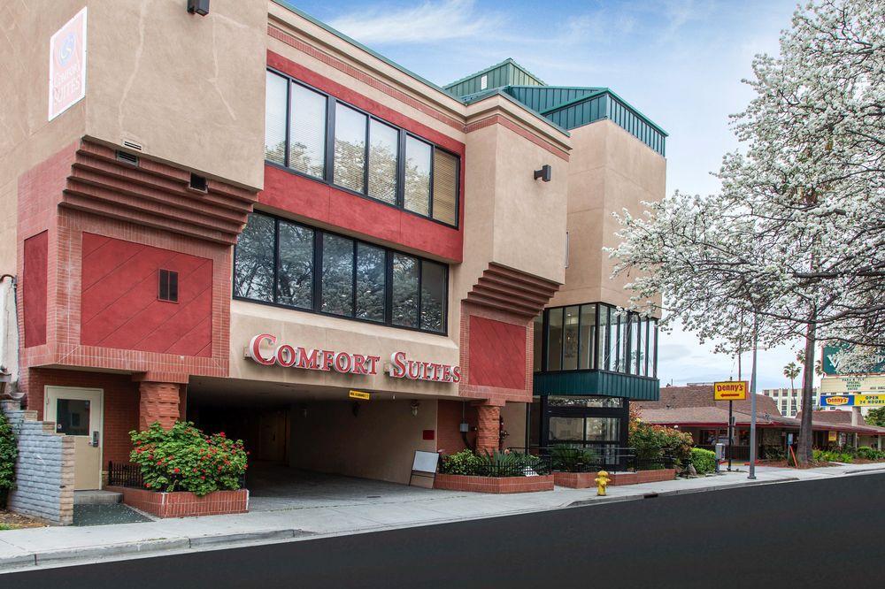 Hotel Comfort Airport 3*