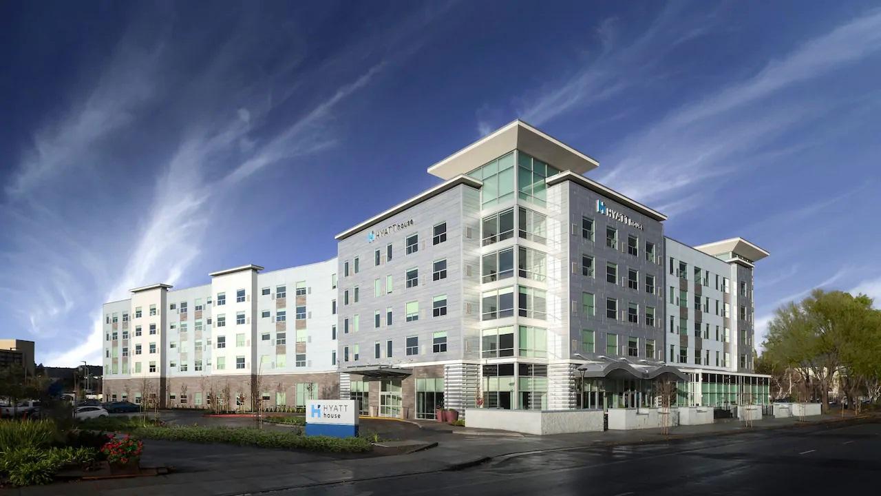 Hotel Hyatt House Airport 3*