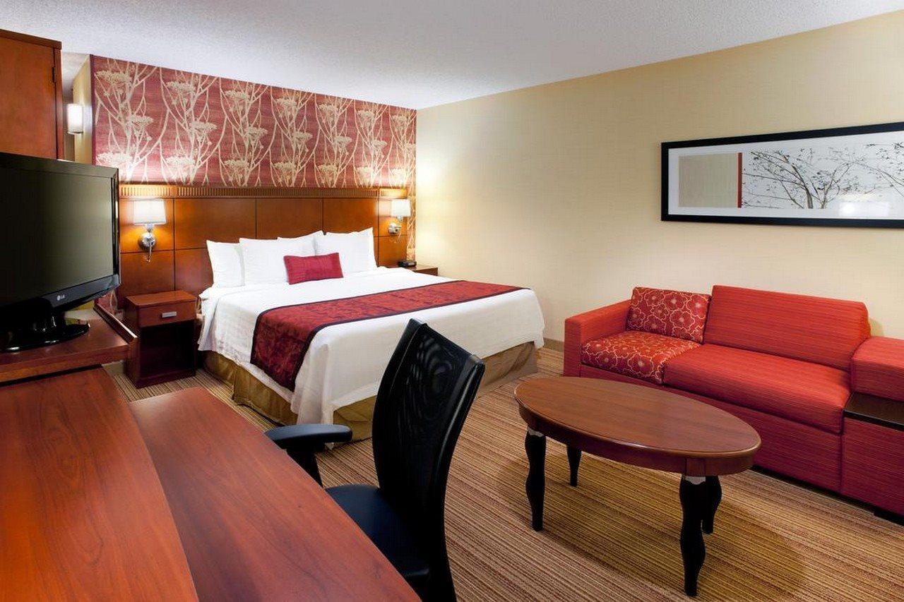 Sonesta Select Airport