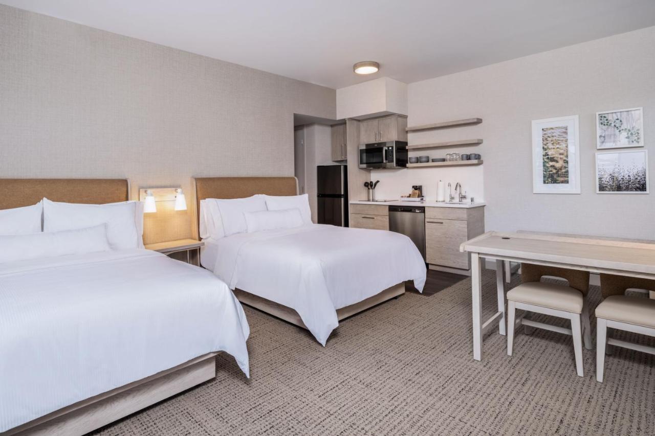 Element Airport Hotel 3*