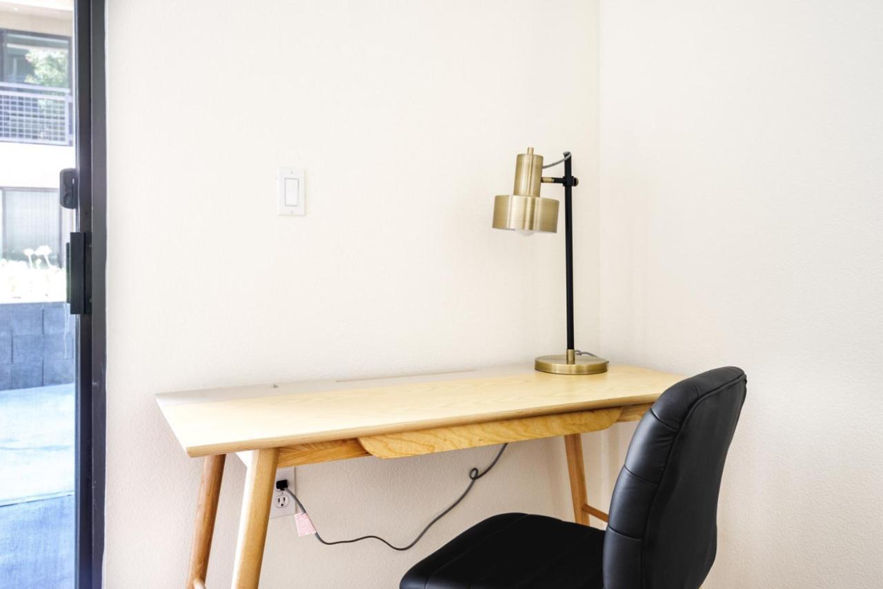 Apartment 1br W Gym Pool Wd Nr Wf Caltrain Sfo-540 San Jose