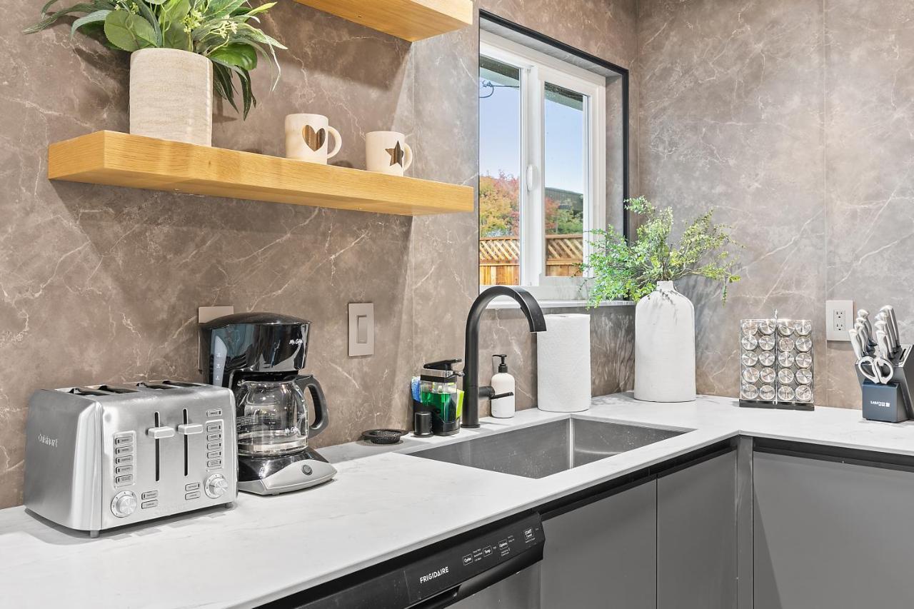 @ Marbella Lane - Fresh And Vibrant 3br