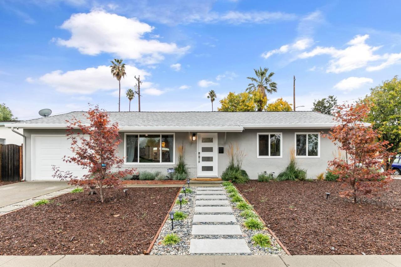 @ Marbella Lane - Fresh And Vibrant 3br San Jose