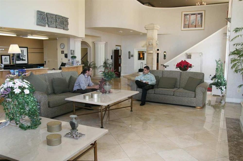 Hotel Hampton & 3*