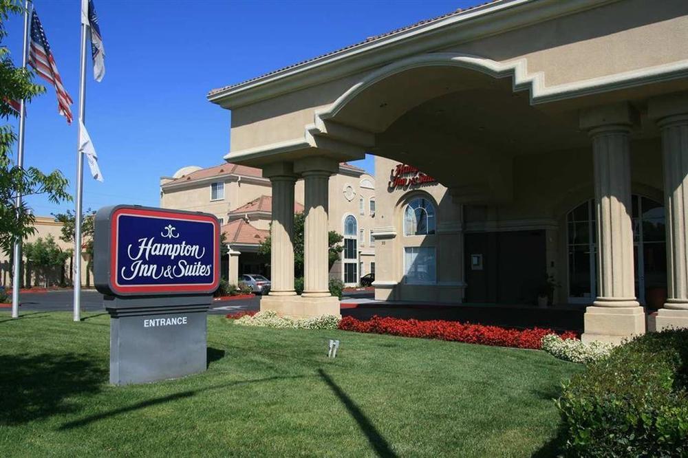 Hampton & Hotel 3*