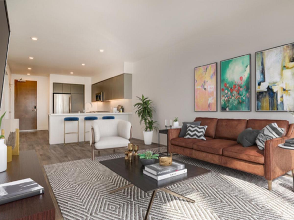 Lynhaven Apartment