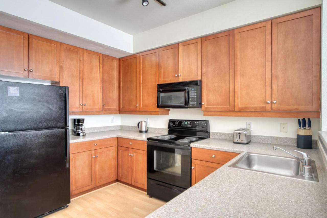 Apartment 2br W Gym Wd Pool Nr Caltrain Sfo-921 San Jose