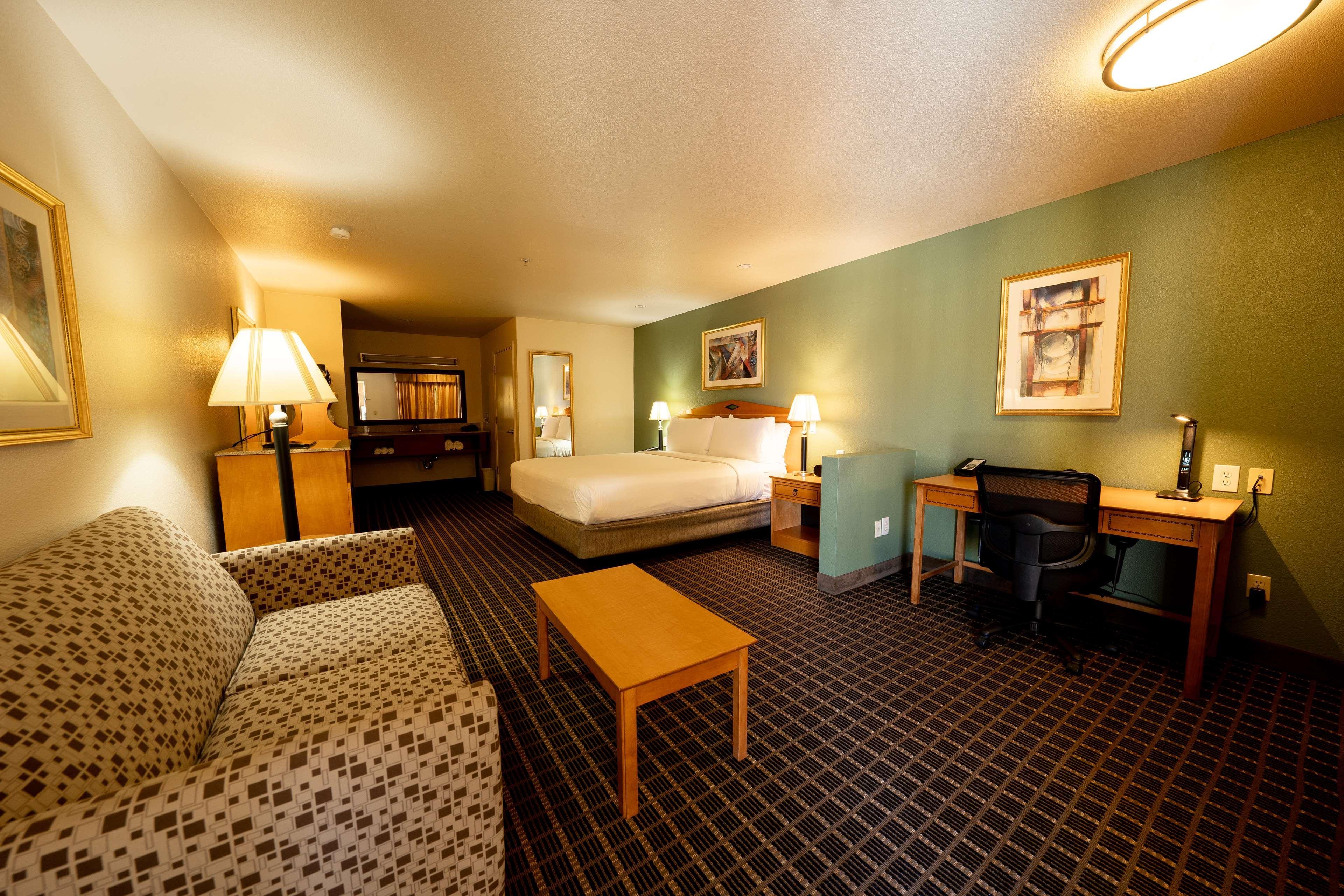 Hotel Surestayplus By Western